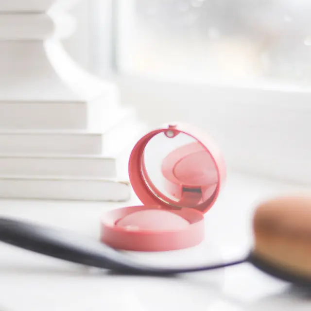 Compact blush