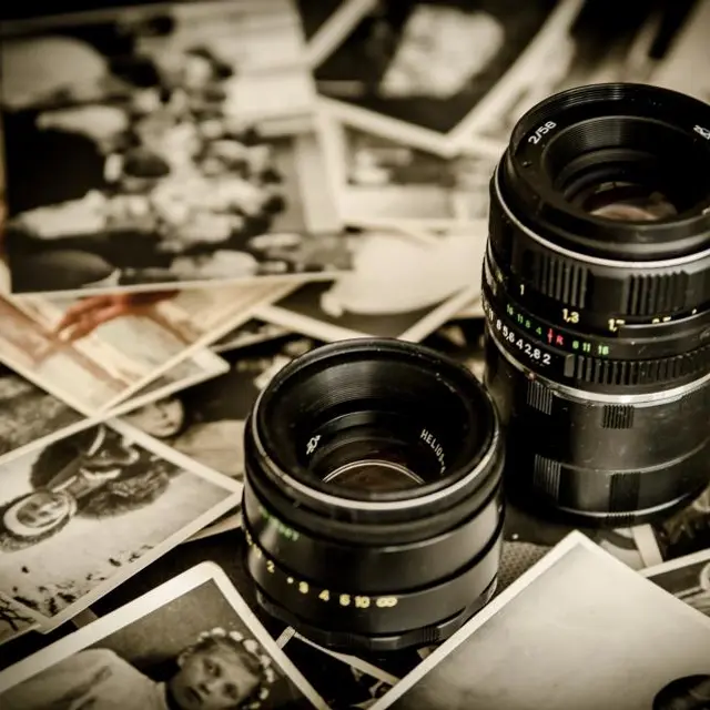 Manual lens pair