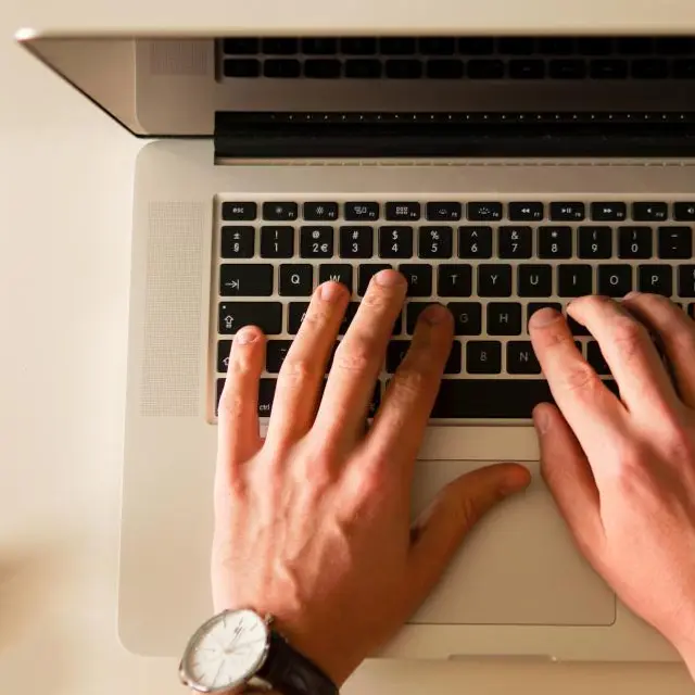 Full-keyboard laptop