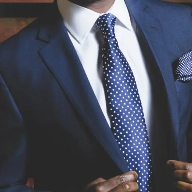 Polka-dot tie