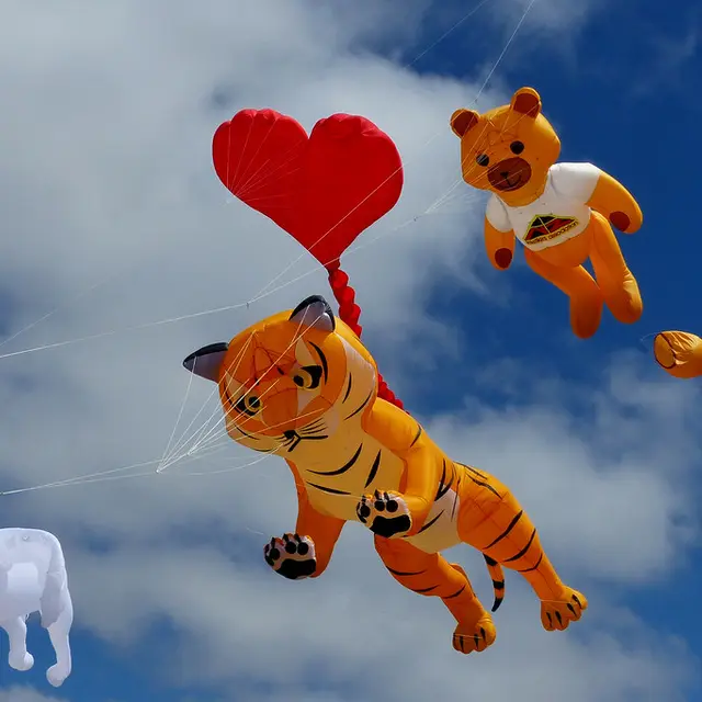 Animal kites