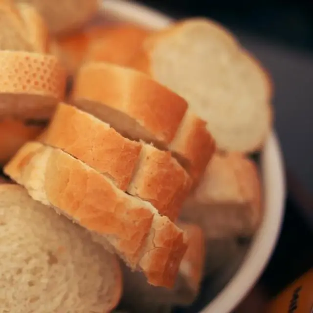 Sliced baguette