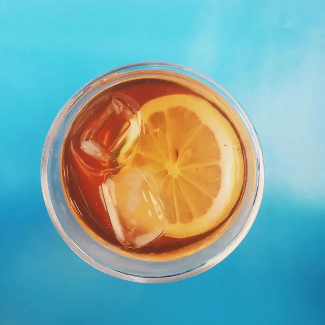 Iced lemon tea